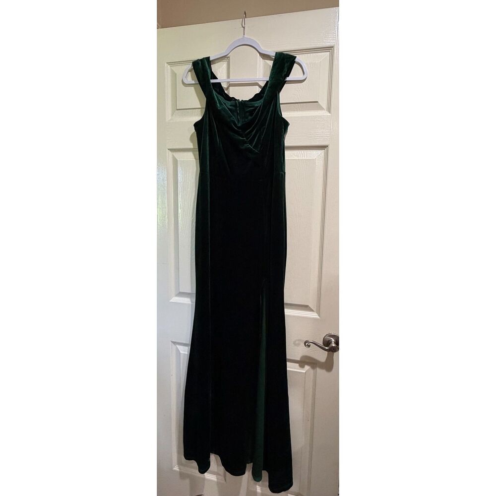 B Darlin Green Velvet Dress